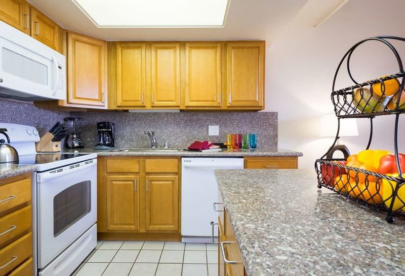 Maui Schooner Resort