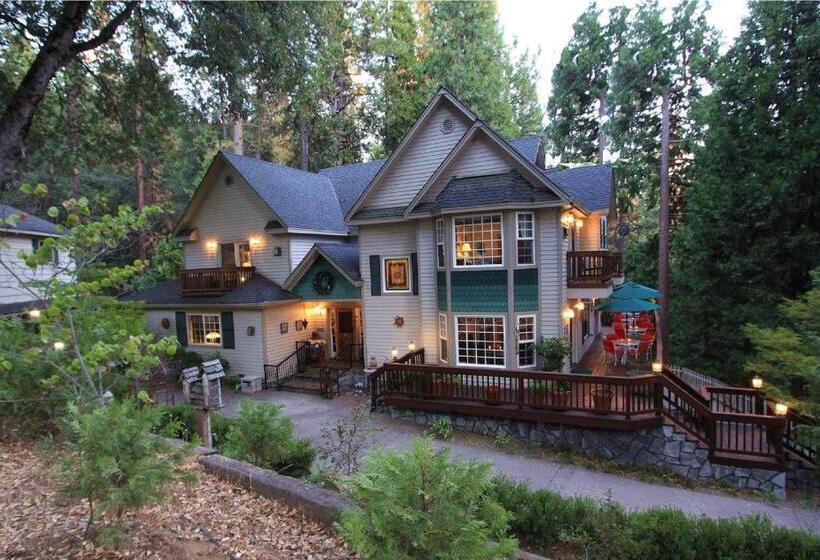 Mccaffrey House Bed And Breakfast Inn