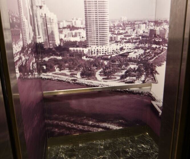 Miami Sun Hotel   Downtown/port Of Miami