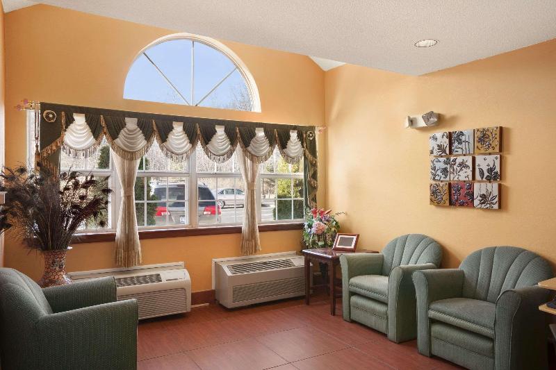 Microtel Inn By Wyndham Albany Airport