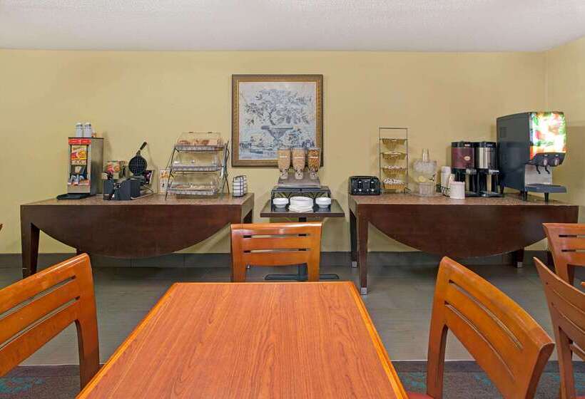 Microtel Inn By Wyndham Atlanta Airport