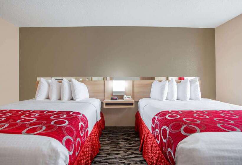Microtel Inn & Suites By Wyndham Charleston