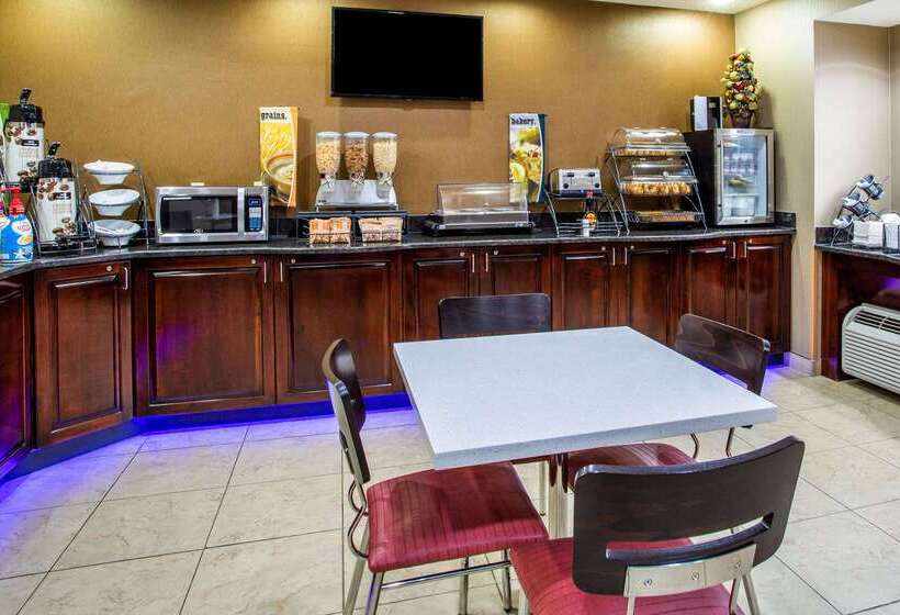 Microtel Inn & Suites By Wyndham Charleston