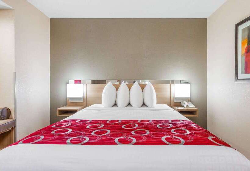 Microtel Inn & Suites By Wyndham Charleston