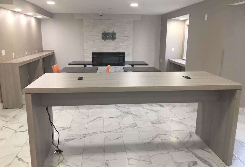 Microtel Inn By Wyndham Charlotte Airport