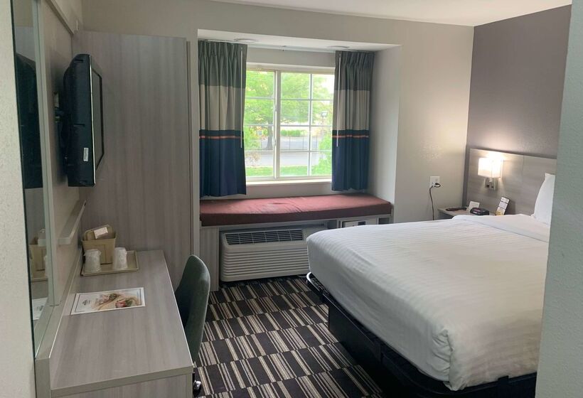 Microtel Inn By Wyndham Charlotte Airport