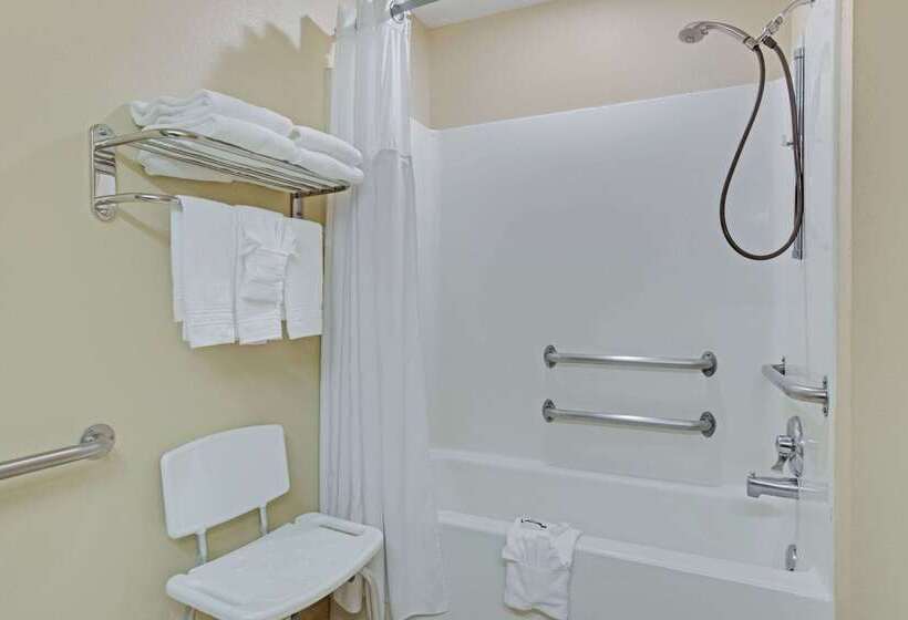 Microtel Inn By Wyndham University Place