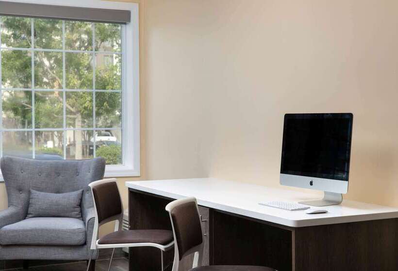 Microtel Inn & Suites By Wyndham Columbia Fort Jackson N