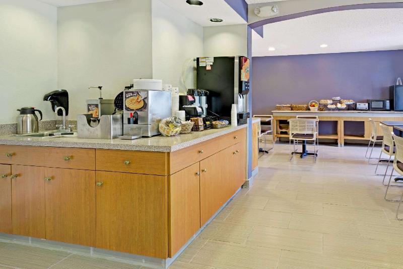 Microtel Inn & Suites By Wyndham Denver Airport