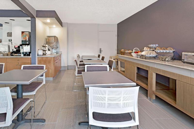 Microtel Inn & Suites By Wyndham Denver Airport