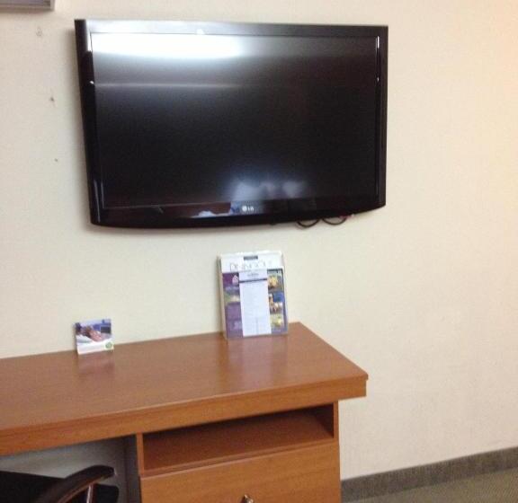 Microtel Inn & Suites By Wyndham Denver Airport