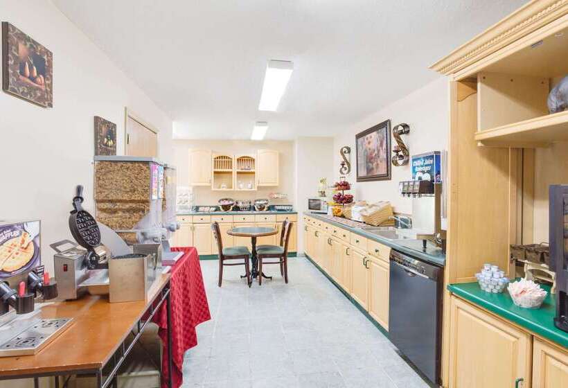 Microtel Inn By Wyndham Greensboro