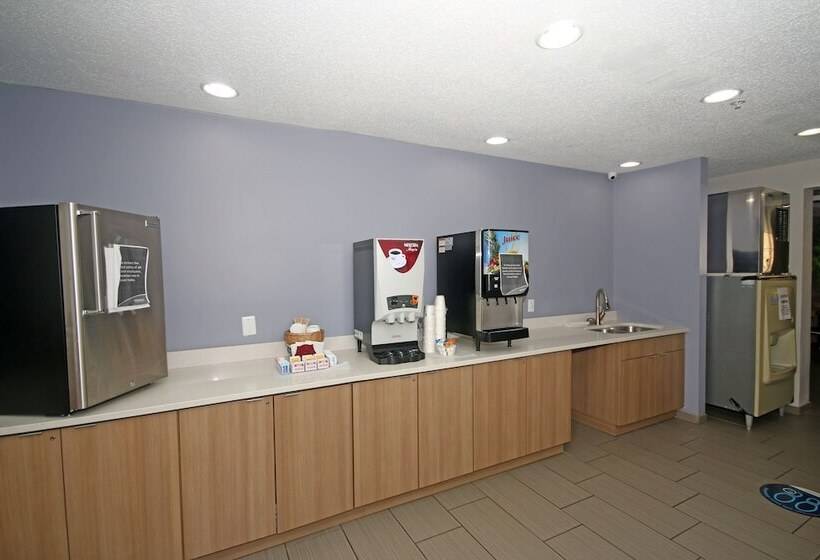 Microtel Inn By Wyndham Greensboro