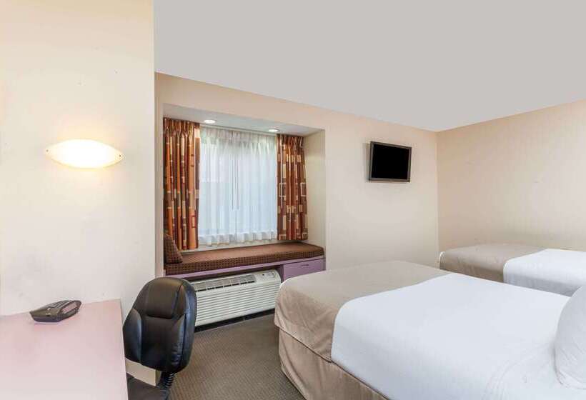 فندق Cedar Bluff Inn