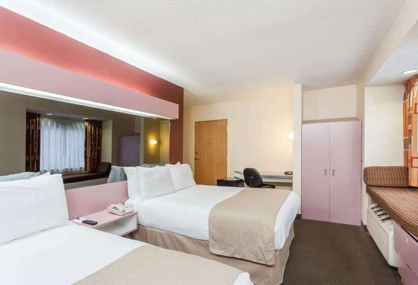 فندق Cedar Bluff Inn