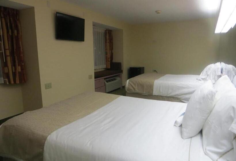 فندق Cedar Bluff Inn