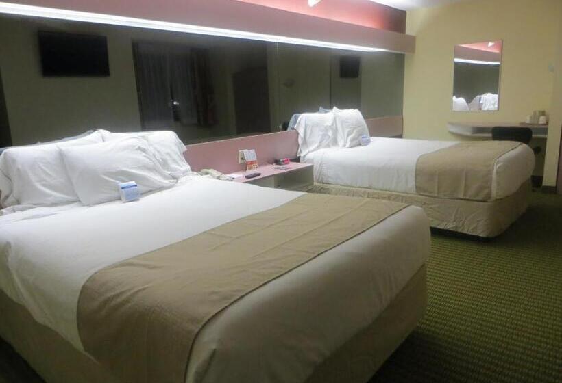 فندق Cedar Bluff Inn