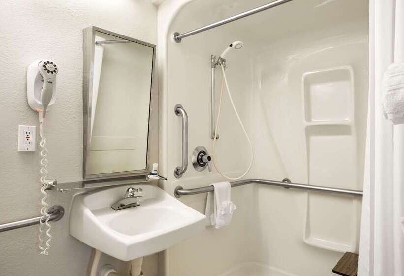 Microtel Inn By Wyndham Louisville East