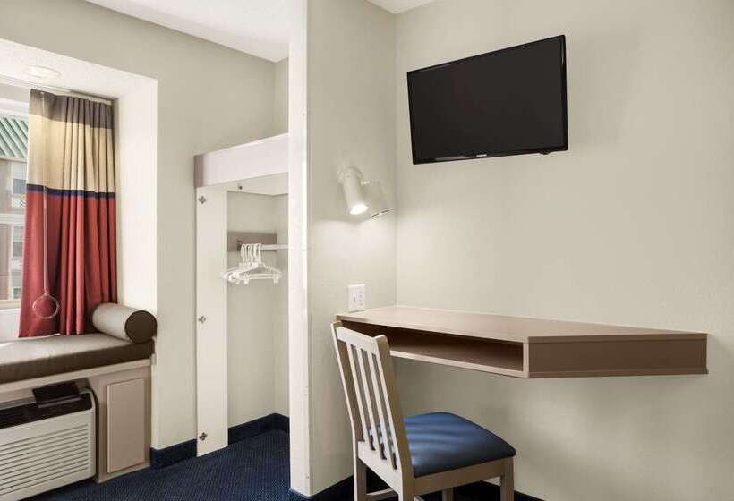 Microtel Inn By Wyndham Louisville East