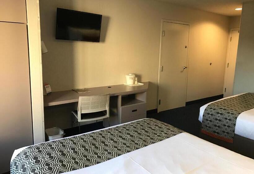 Microtel Inn By Wyndham Louisville East