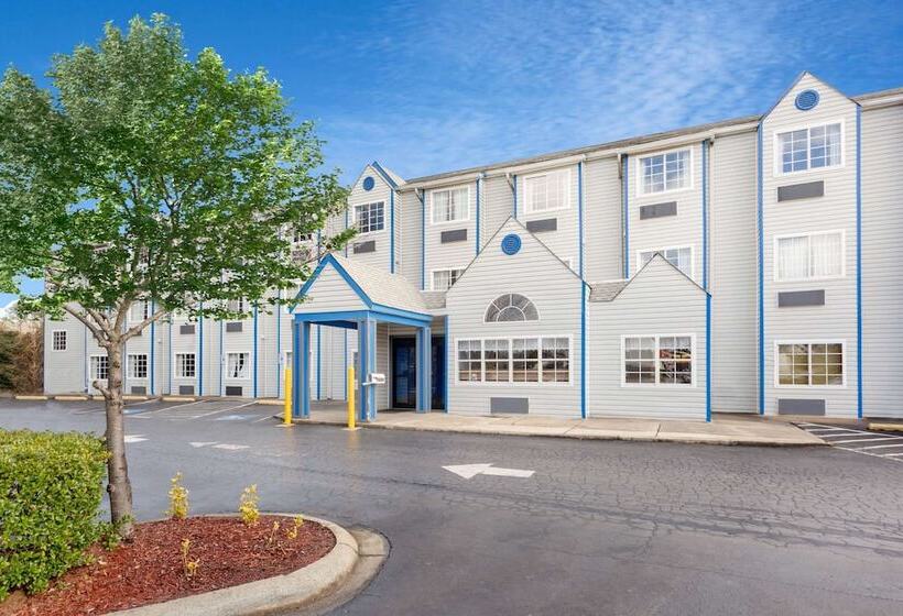 Microtel Inn & Suites By Wyndham Matthews/charlotte