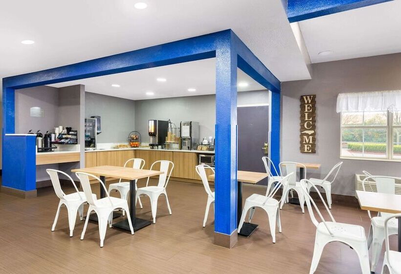 Microtel Inn & Suites By Wyndham Matthews/charlotte