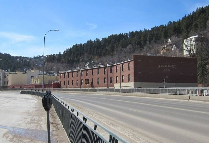 Mineral Palace Hotel & Gaming