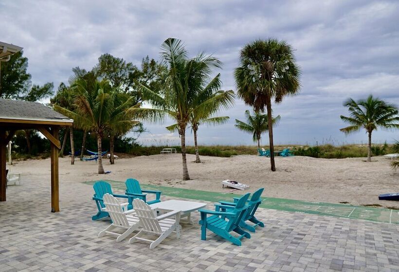 모텔 The Molloy   Treasure Island Suites & Cottages