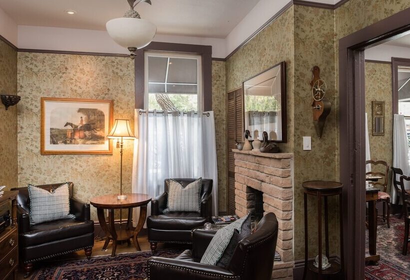 Monte Cristo Bed And Breakfast