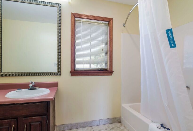 Мотель Americas Best Value Inn Scarborough Portland