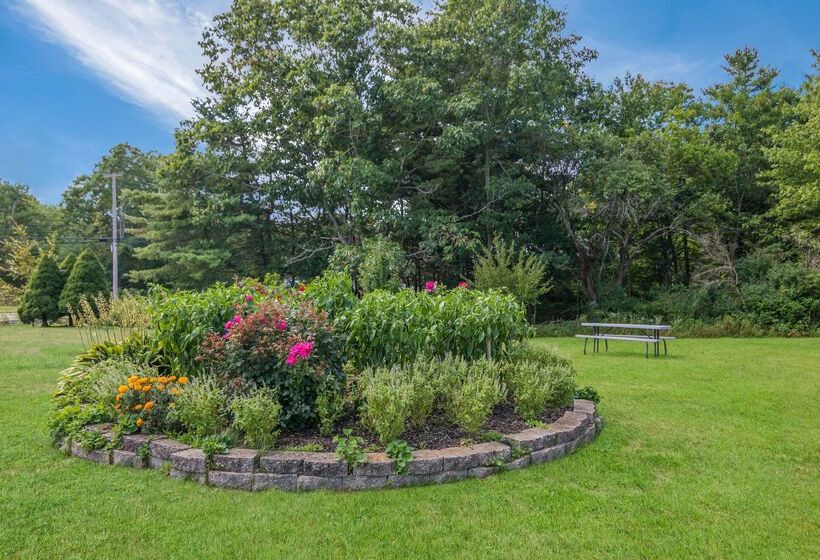 Мотель Americas Best Value Inn Scarborough Portland