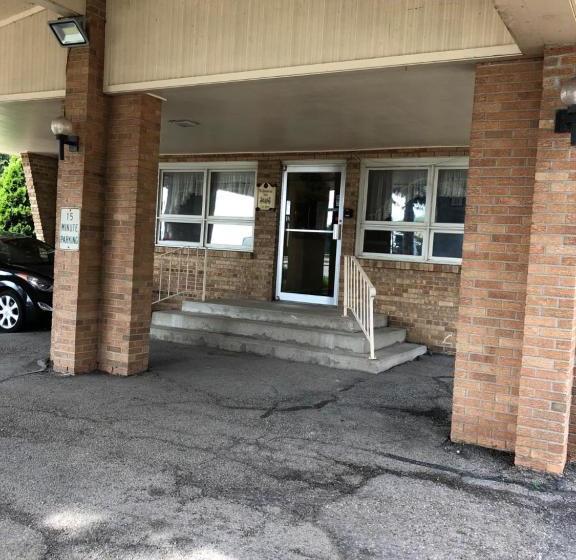 فندق على الطريق Valued Stay Sun Prairie