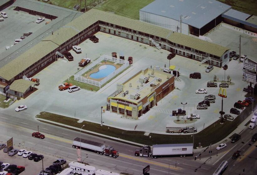 モーテル Midlands Lodge