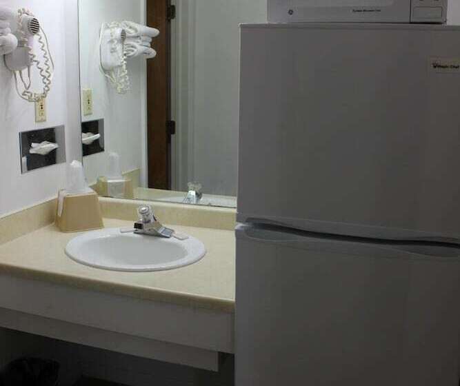 モーテル Midlands Lodge