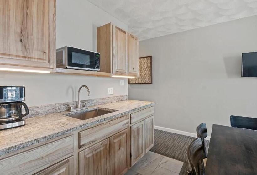 모텔 Mariner Resort