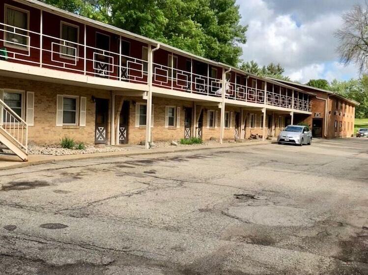 فندق على الطريق Valued Stay Sun Prairie