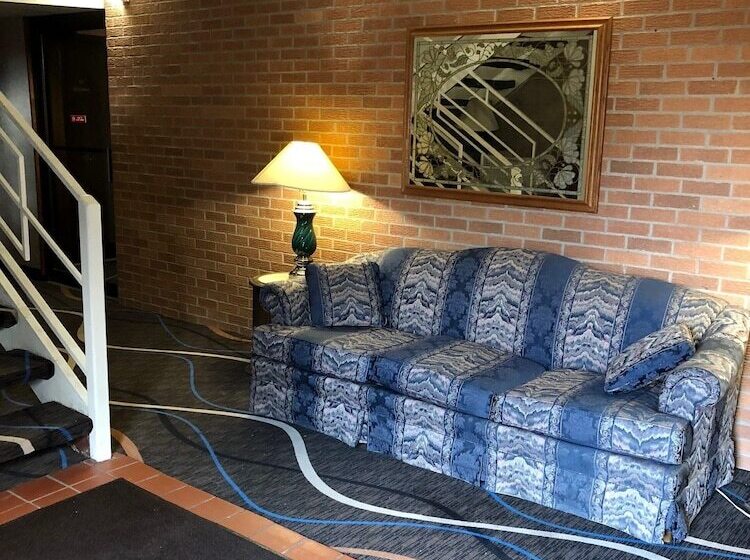 فندق على الطريق Valued Stay Sun Prairie