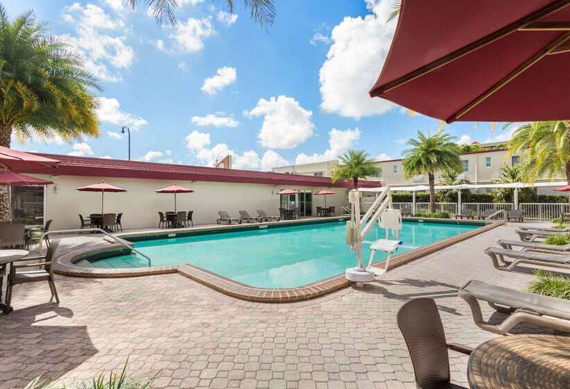 Ramada By Wyndham Miami Springs/miami International Airport
