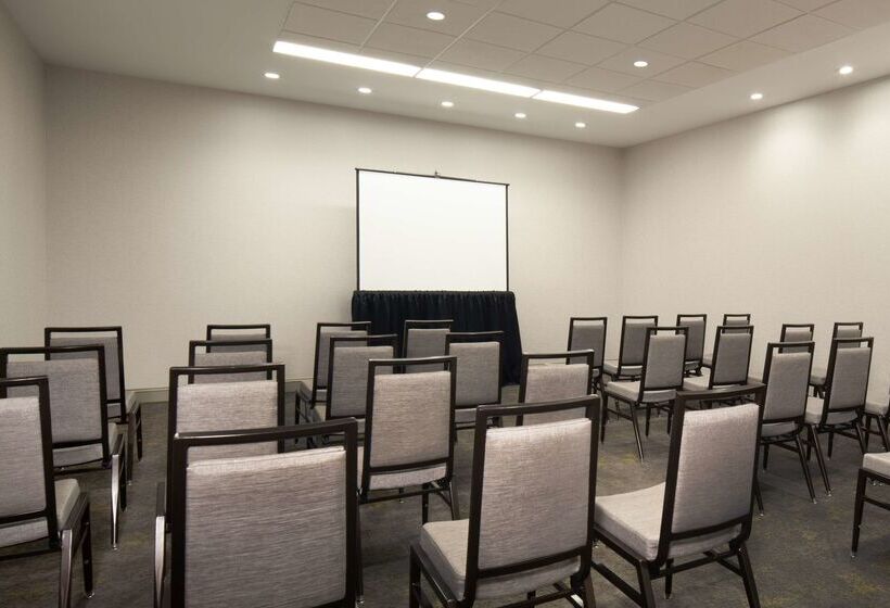 منتجع Hilton Atlanta/marietta Hotel & Conference Center