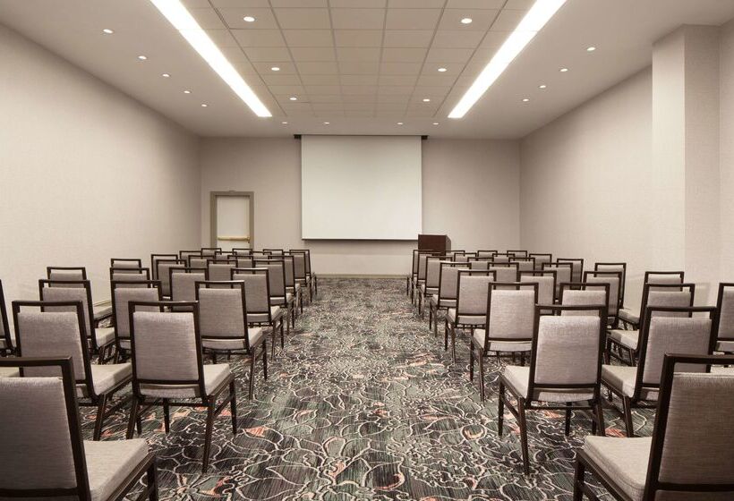 منتجع Hilton Atlanta/marietta Hotel & Conference Center