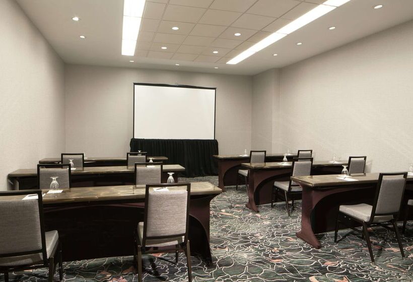 استراحتگاه Hilton Atlanta/marietta Hotel & Conference Center