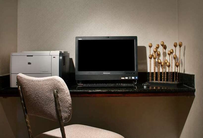 منتجع Hilton Atlanta/marietta Hotel & Conference Center