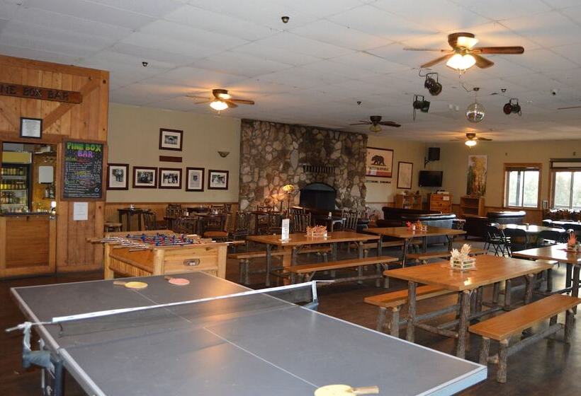 리조트 Montecito Sequoia Lodge