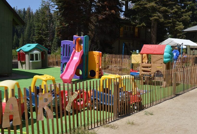 리조트 Montecito Sequoia Lodge