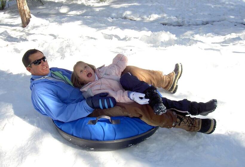 리조트 Montecito Sequoia Lodge