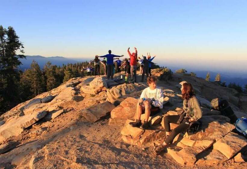 리조트 Montecito Sequoia Lodge