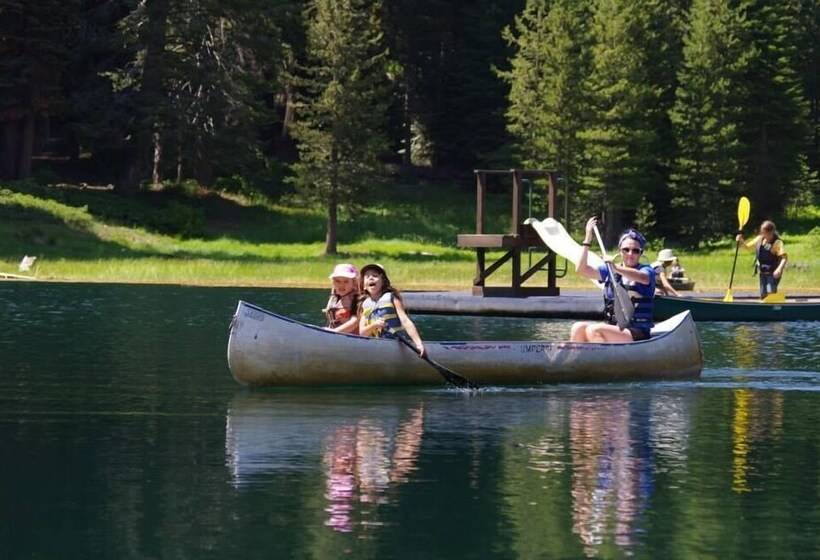 리조트 Montecito Sequoia Lodge