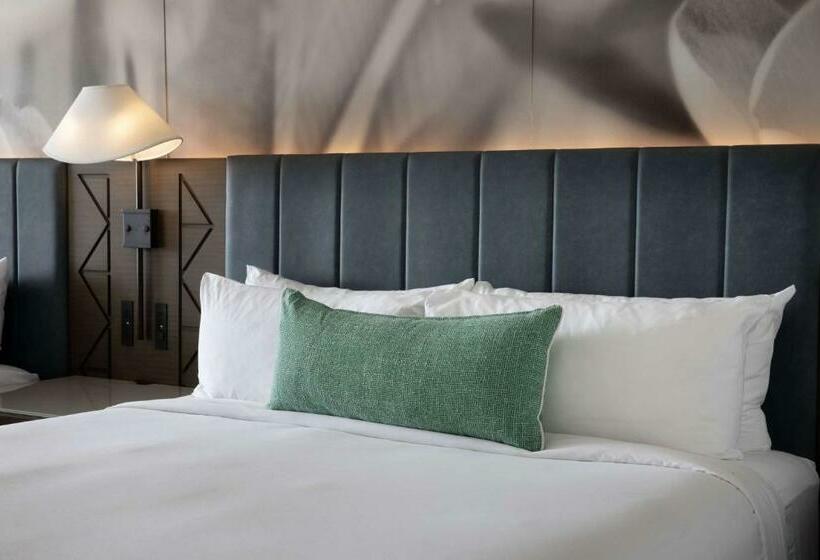 The Royal Sonesta Kaua I Resort Lihue