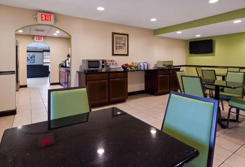 Surestay Hotel By Best Western East Brunswick