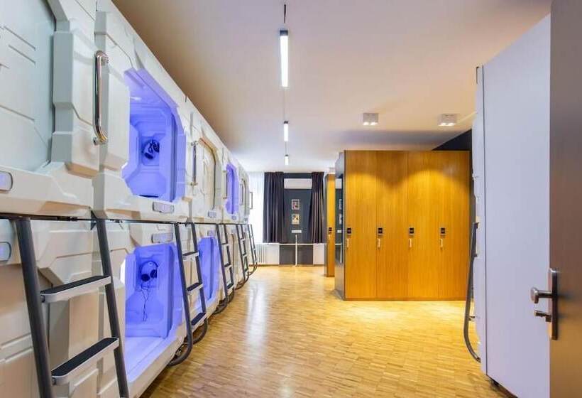 هتل Area24i7 Europaplatz Apartment